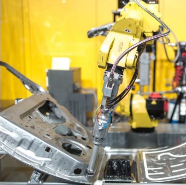 FANUC supplies 3,500 robots to Munich-based automotive group - Major order seals strategic partnership